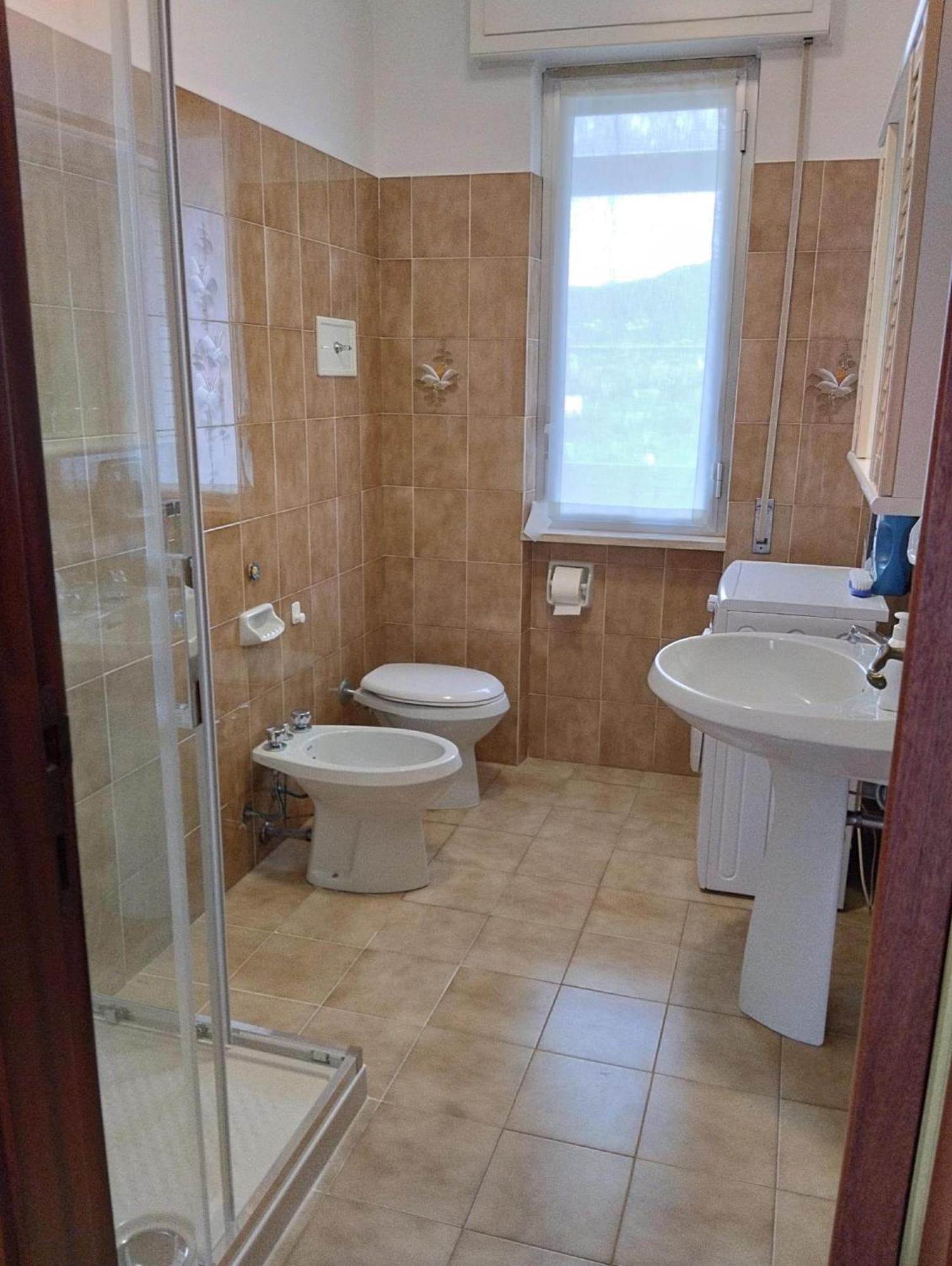 Appartamento Con Posto Auto Lavagna Bagian luar foto