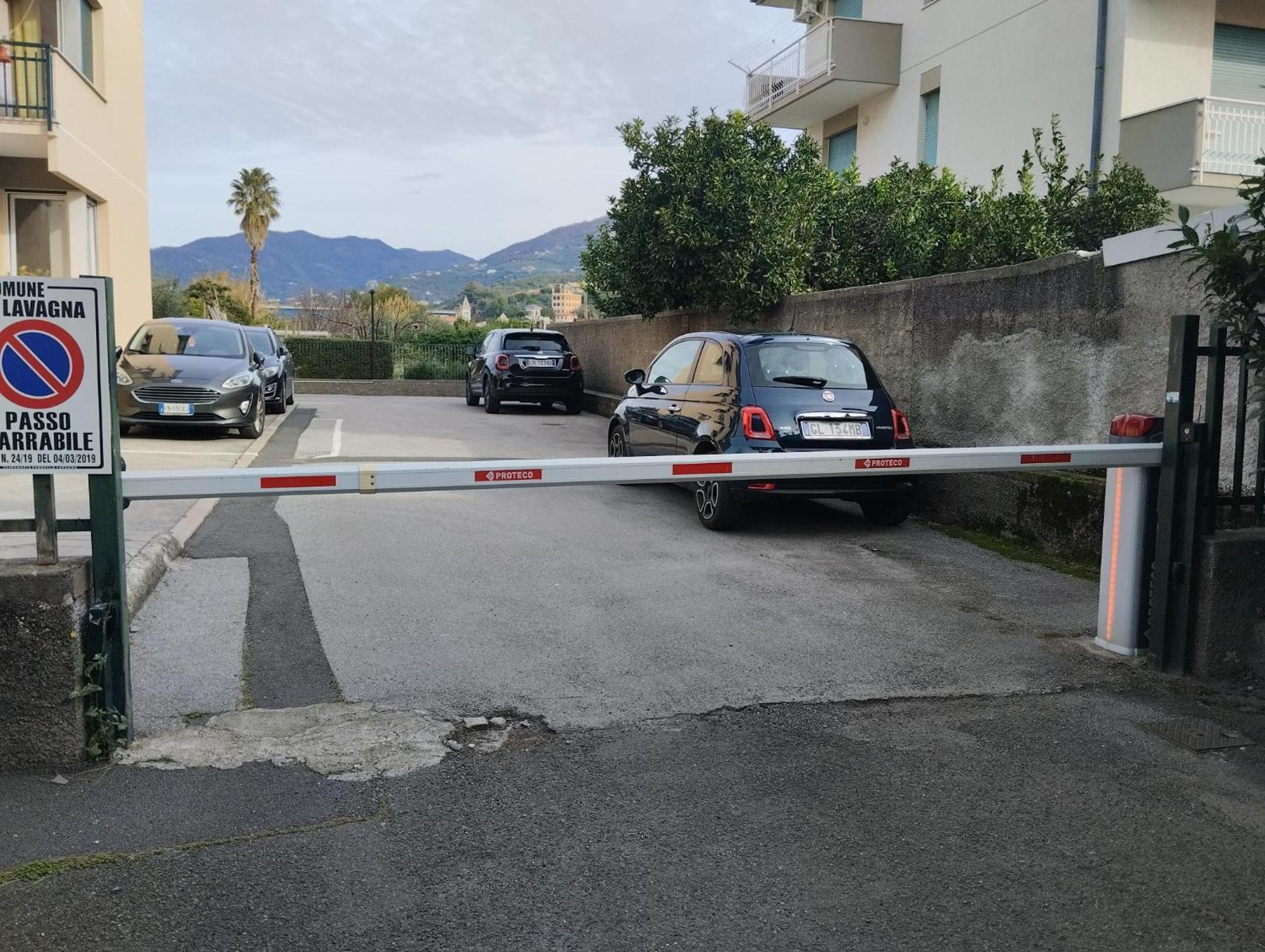Appartamento Con Posto Auto Lavagna Bagian luar foto
